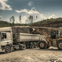 8人死亡 3人受傷！砂石運輸事故頻發 各生產企業注意安全